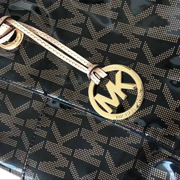 Michael Kors Logo Shoulder Bag NWOT - Picture 2 of 4